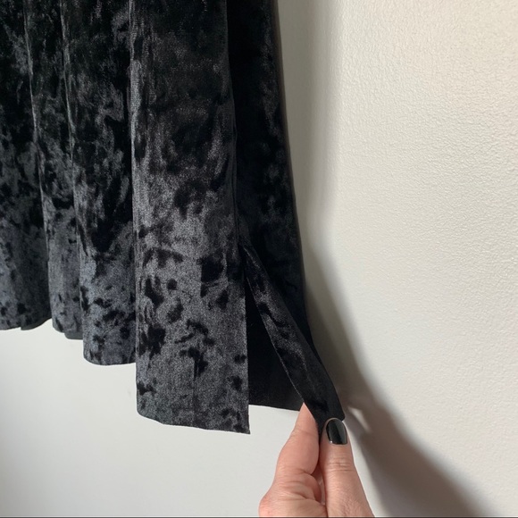 Boutique Black Velvet Spaghetti Strap Slip Dress - Picture 9 of 12